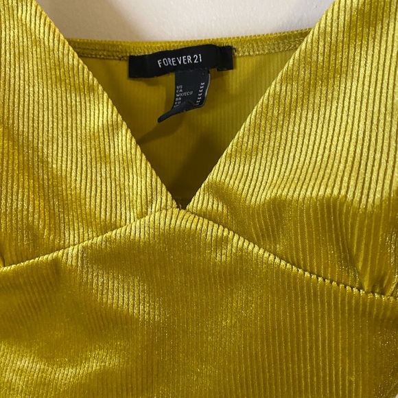Forever 21 Vibrant Velvet Metallic Yellow Cropped Top Medium - Picture 4 of 8